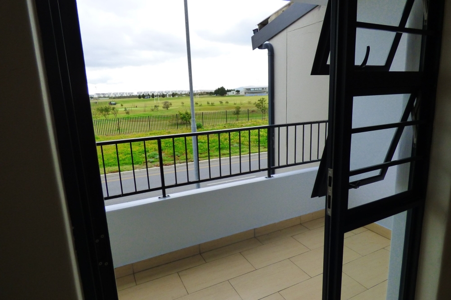 2 Bedroom Property for Sale in Parklands North Western Cape